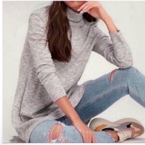 We The Free Heather Gray Turtleneck Sweater
